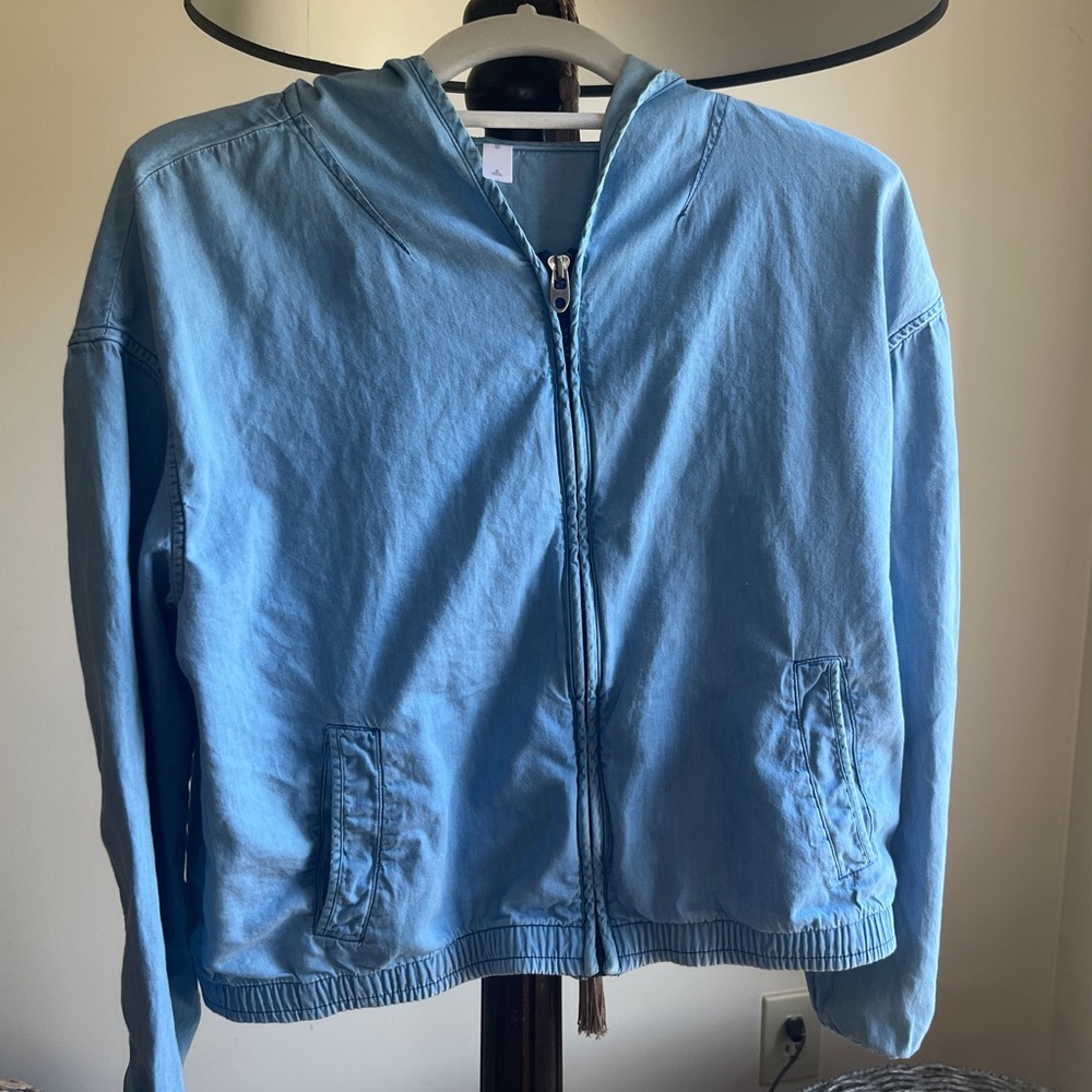 GAP Body Zip-Up - Picture 3 of 7